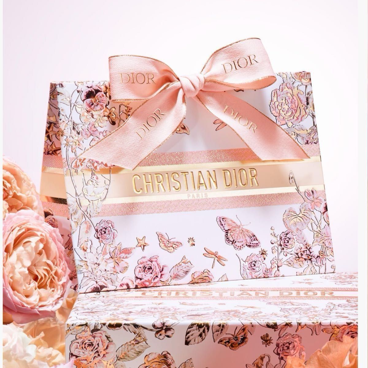 Dior 】2025母の日限定ギフトボックス(クラッチタイプ) おまけ Dior 】2025母の日限定ギフトボックス(クラッチタイプ) おまけ