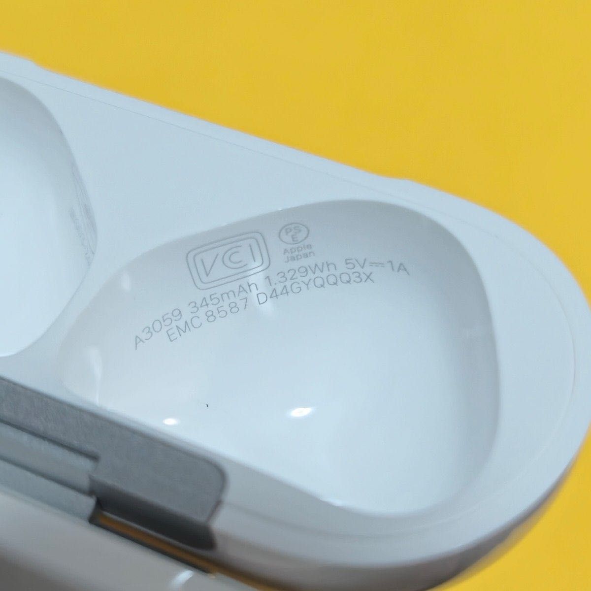 美品】アップルケア加入 AirPods4 第四世代 ノイズキャンセ 美品】アップルケア加入 AirPods4 第四世代 ノイズキャンセ