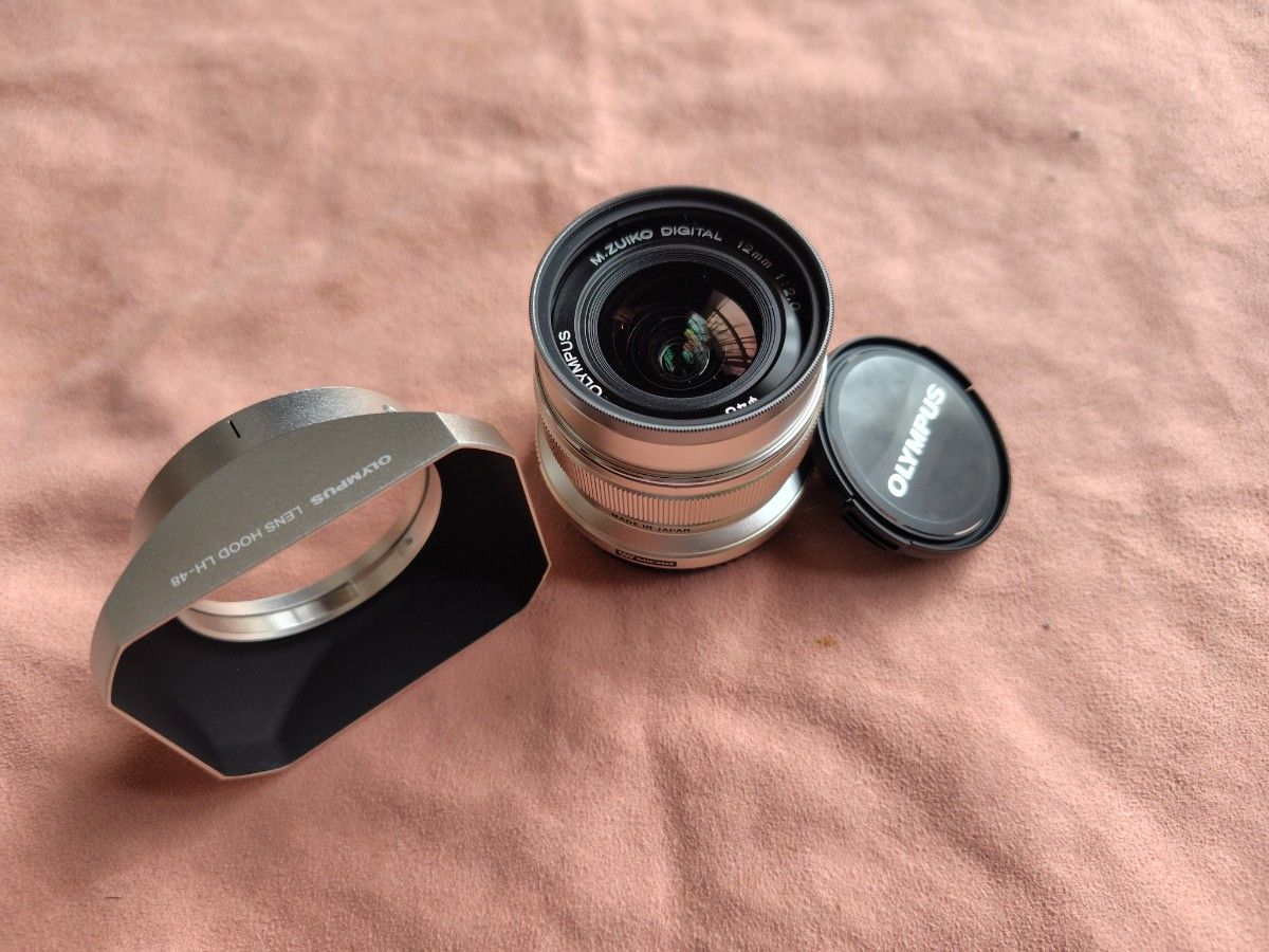 M ZUIKO DIGITAL 12mm 2 0 ほぼ新品 フードP付き|Yahoo!フリマ M ZUIKO DIGITAL 12mm 2 0 ほぼ新品 フードP付き|Yahoo!フリマ