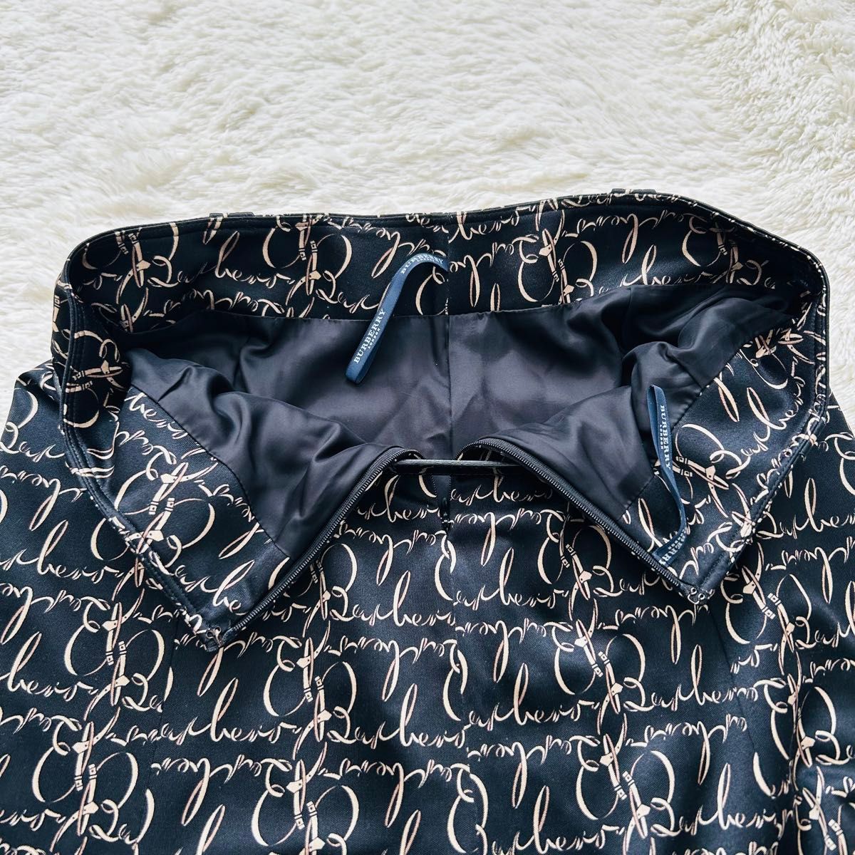 BURBERRY LONDON バーバリーロンドン シルク100% セットアップ BURBERRY LONDON バーバリーロンドン シルク100% セットアップ