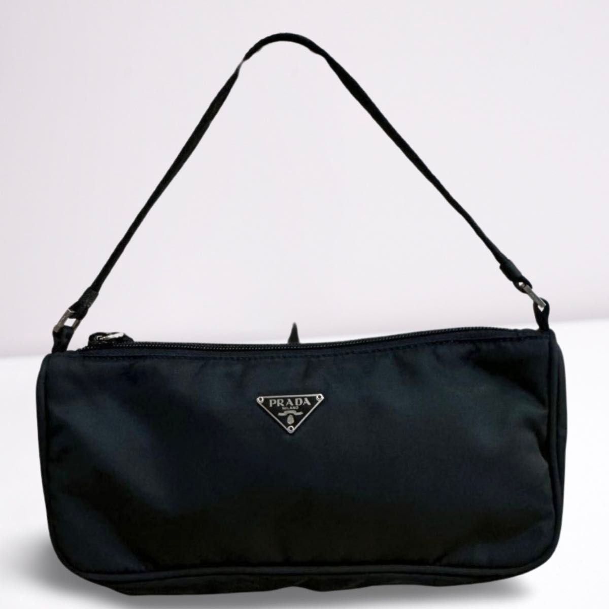 美品 PRADA プラダアクセサリーポーチ ミニハンドバッグ 美品 PRADA プラダアクセサリーポーチ ミニハンドバッグ