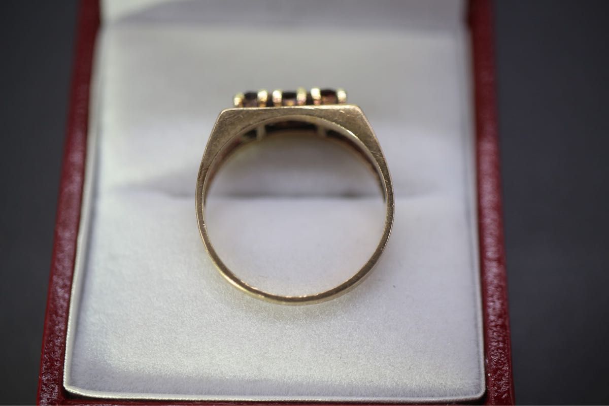 ビンテージ 英国 イギリス 天然 ガーネット ゴールド 9CT 指輪 ビンテージ 英国 イギリス 天然 ガーネット ゴールド 9CT 指輪