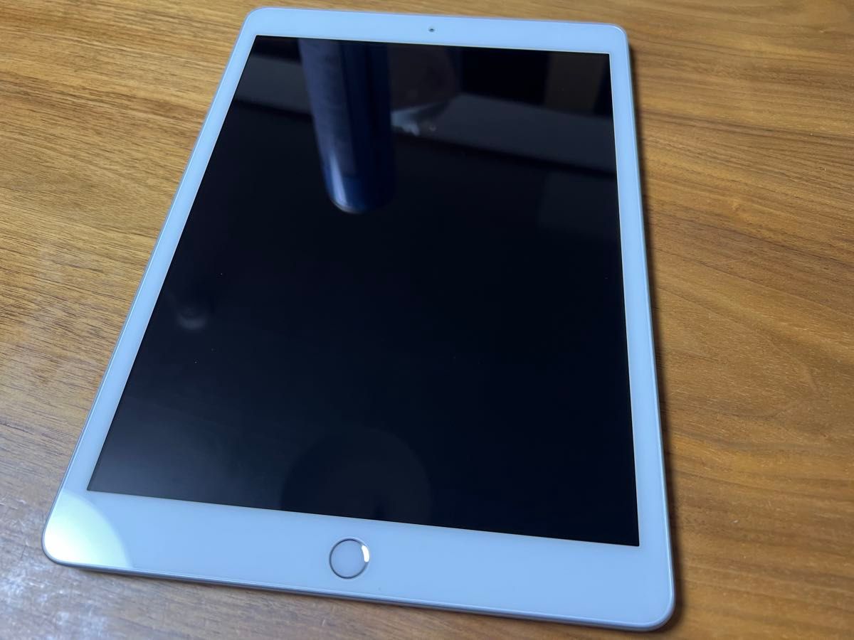 GW特価 iPad 第8世代 2020 32GB Wi-Fi+セルラー 中古 バッテリ80 GW特価 iPad 第8世代 2020 32GB Wi-Fi+セルラー 中古 バッテリ80