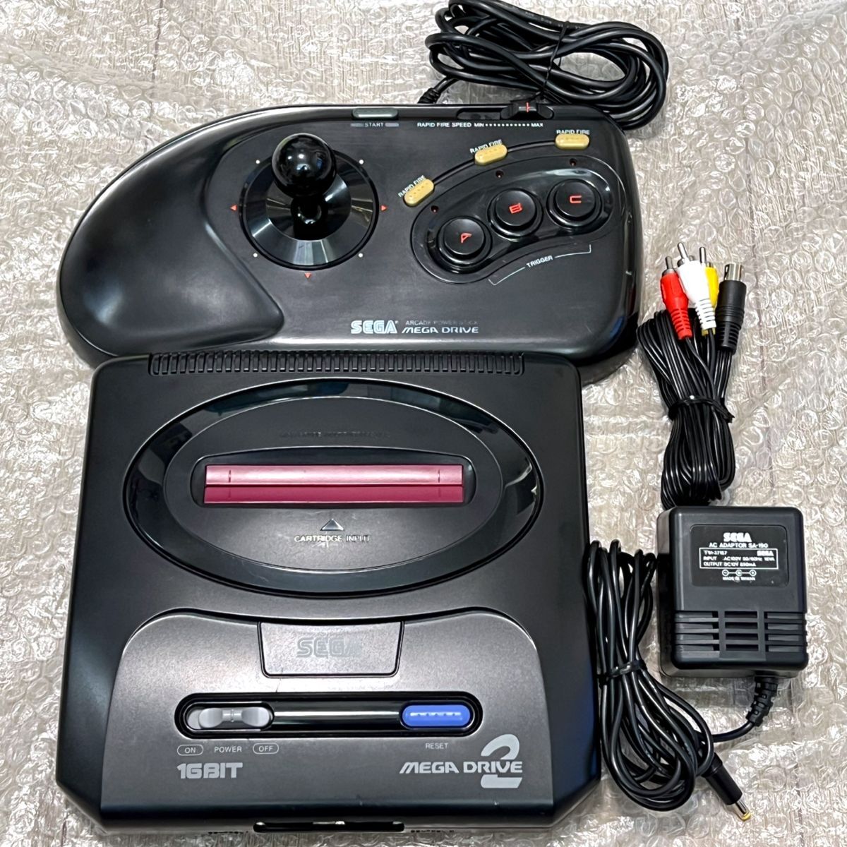 良品・動作確認済み〉MD MD2 メガドライブ2 本体 HAA-2502 良品・動作確認済み〉MD MD2 メガドライブ2 本体 HAA-2502