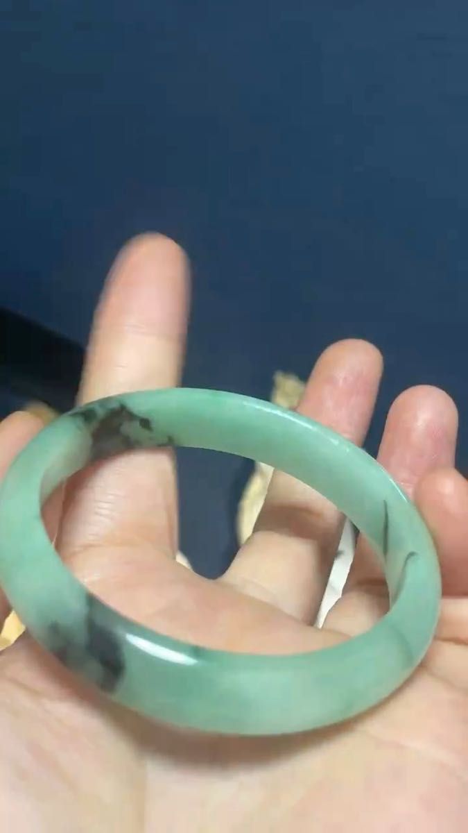 天然翡翠バングル