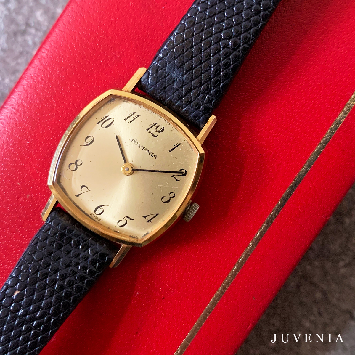 稼働品 ケース付 K18 ジュべニア JUVENIA 手巻 ヴィンテージ ウォッチ