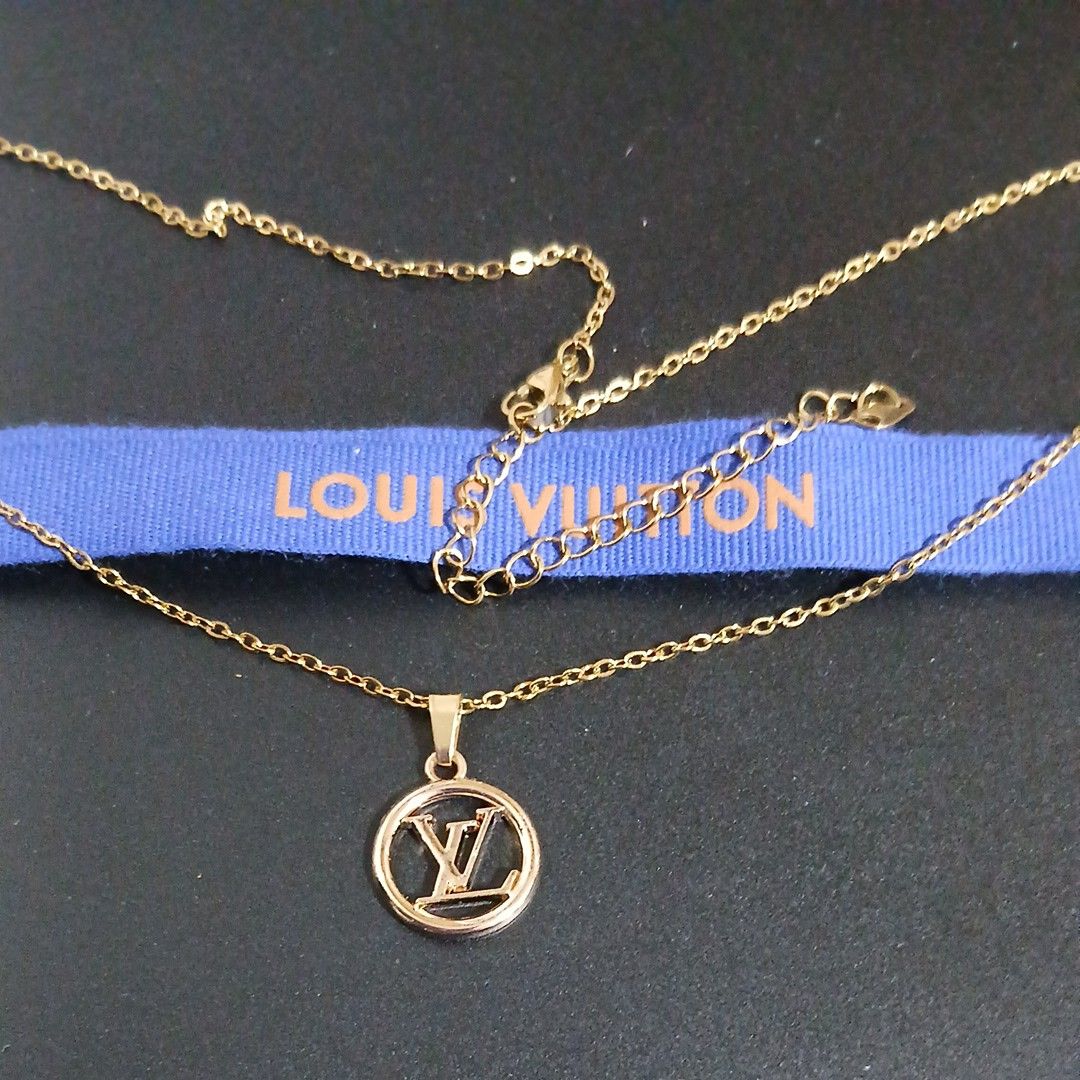 LOUIS VUITTON チャーム ゴールド&ネックレスチェーン付き LOUIS VUITTON チャーム ゴールド&ネックレスチェーン付き