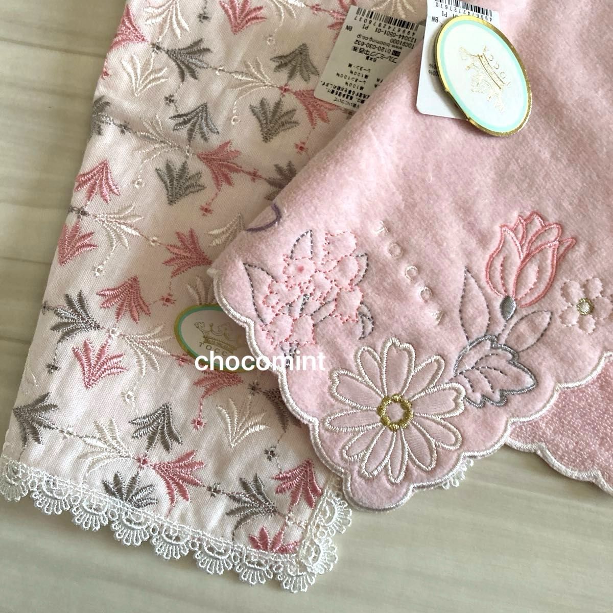 新品未使用《TOCCA トッカ》フラワー刺繍入りタオルハンカチ 花 新品未使用《TOCCA トッカ》フラワー刺繍入りタオルハンカチ 花