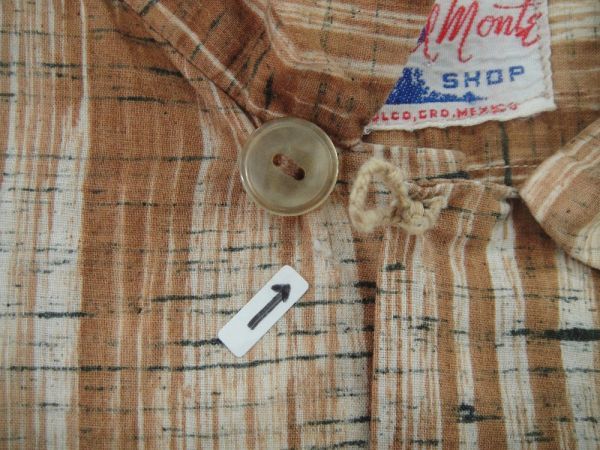 1950s Jd Montz shop ビンテージ カスリ チェック オープンカラー 半袖 シャツ // 50s アロハ ロカビリー ギャバジン ネップ リゾート_前面1番上のボタン下に軽いダメージ