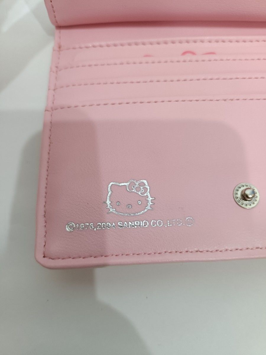ハローキティ SANRIO サンリオ 2つ折り財布 キーケース キティ ハローキティ SANRIO サンリオ 2つ折り財布 キーケース キティ
