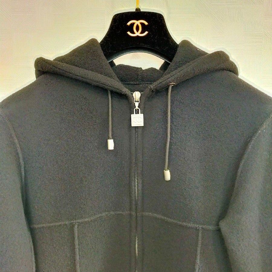 CHANEL シャネル パーカー ジップアップ 長袖 黒 レディース CHANEL シャネル パーカー ジップアップ 長袖 黒 レディース