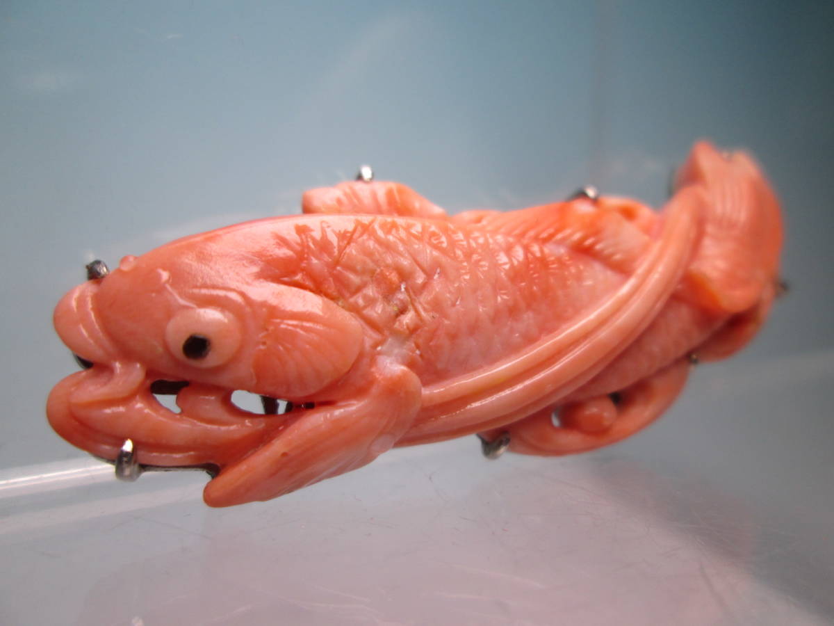 ヤフオク! - 【江月】アンティーク・本珊瑚 流水に鯉の彫刻の