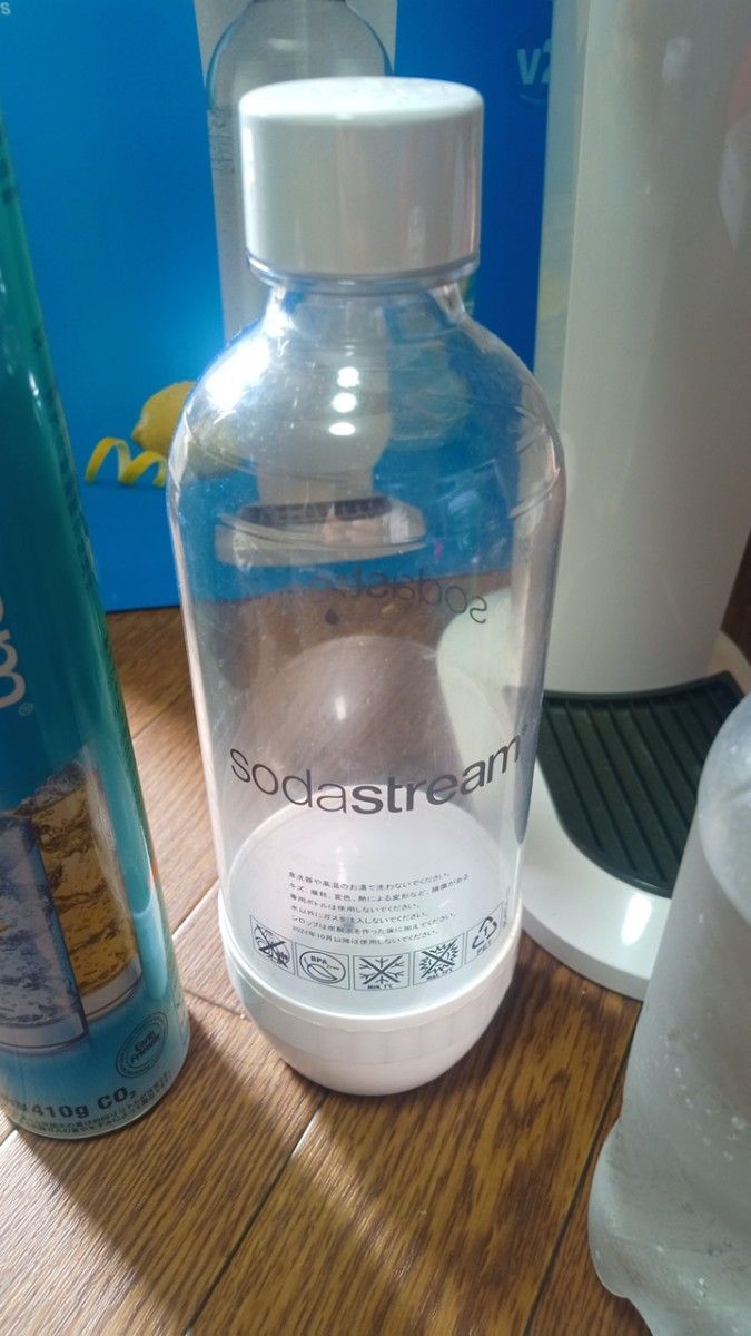 ペットボトルOK sodastream GENESIS V2 ほぼ満タンガス 1Lボトル ペットボトルOK sodastream GENESIS V2 ほぼ満タンガス 1Lボトル