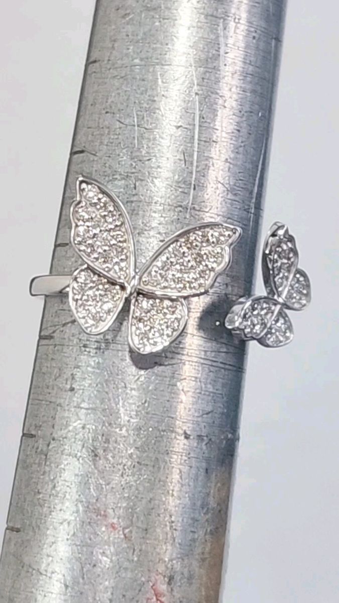新品 K18WG ツインバタフライ オープンリング 天然ダイヤモンド0.35ct 値引き不可 めちゃ綺麗☆最終価格