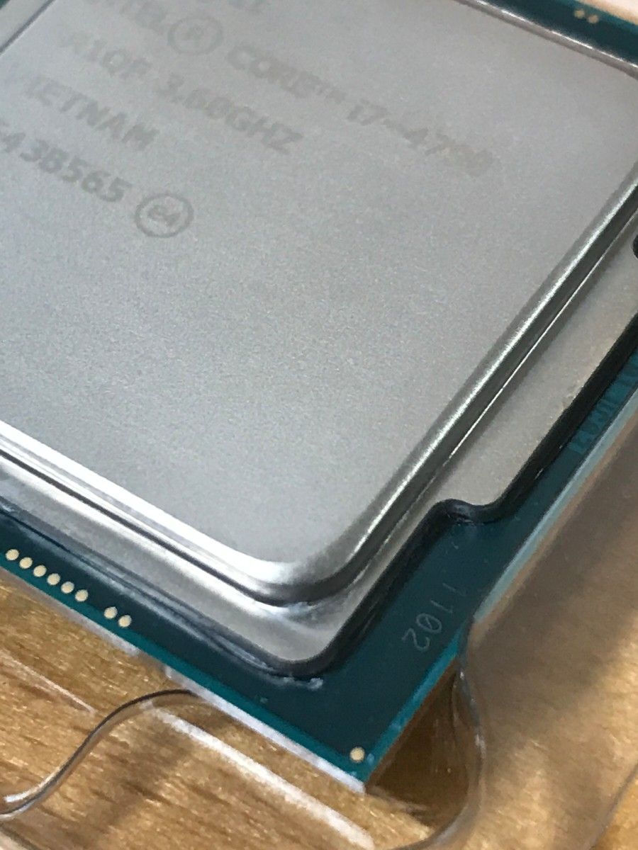動作確認済み】Intel Core i7 4790 SR1QF (LGA1150 3 6GHz 8M 動作確認済み】Intel Core i7 4790 SR1QF (LGA1150 3 6GHz 8M