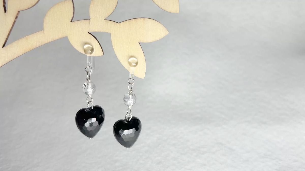 No.60 ハンドメイド イヤリング 黒ハート