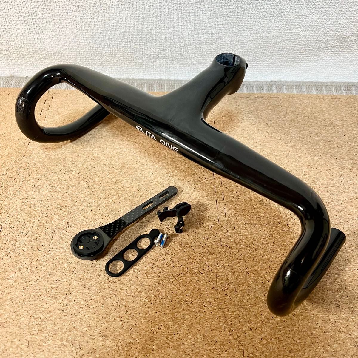 ロードバイク 一体型 カーボン エアロ ドロップハンドル 400 ロードバイク 一体型 カーボン エアロ ドロップハンドル 400