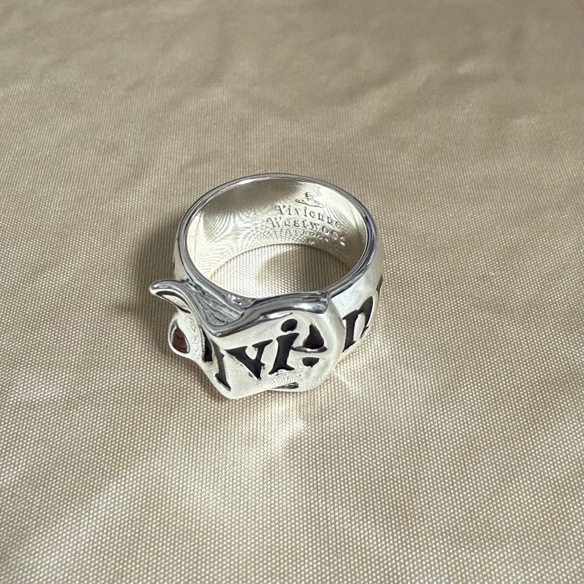 美品 ヴィヴィアン ベルト リング シルバー シルバー925|Yahoo 美品 ヴィヴィアン ベルト リング シルバー シルバー925|Yahoo