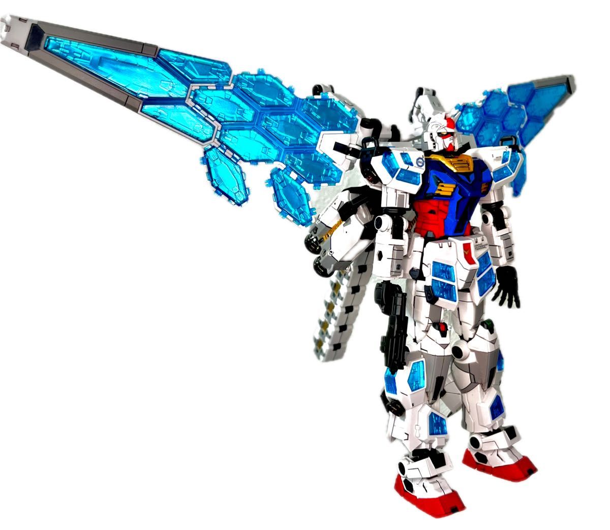 1/144 RX-78F00/E ガンダム グラスフェザー装備 塗装済み完成品 1/144 RX-78F00/E ガンダム グラスフェザー装備 塗装済み完成品