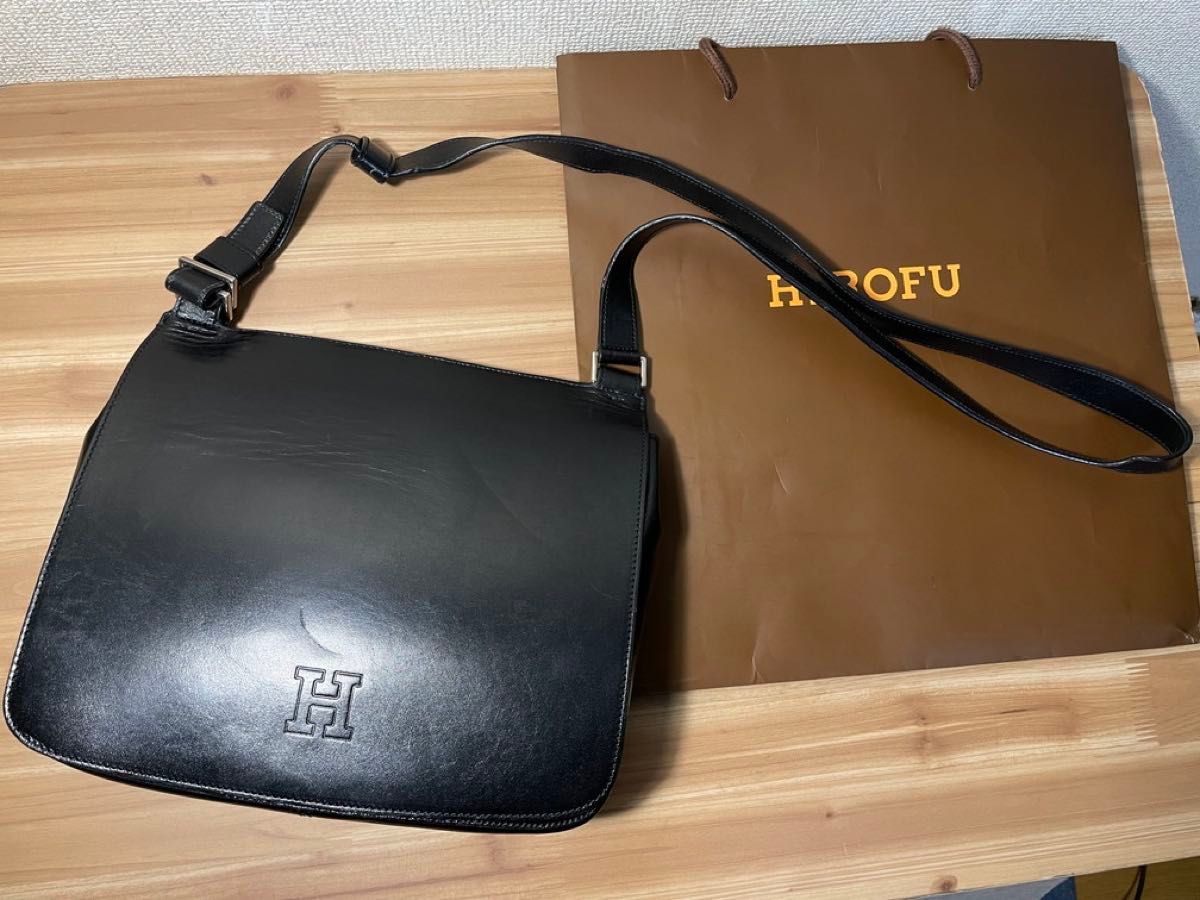HIROFU ヒロフ ショルダー レザーバッグ 黒|Yahoo!フリマ(旧 HIROFU ヒロフ ショルダー レザーバッグ 黒|Yahoo!フリマ(旧