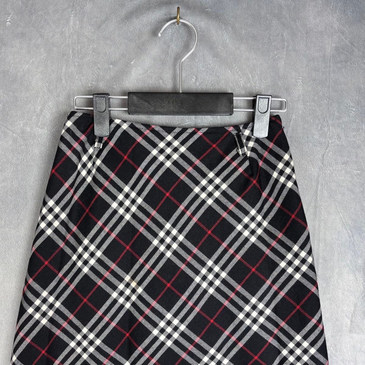 b42【バーバリー】【ノバチェック】【美品】Burberry スカート36 b42【バーバリー】【ノバチェック】【美品】Burberry スカート36