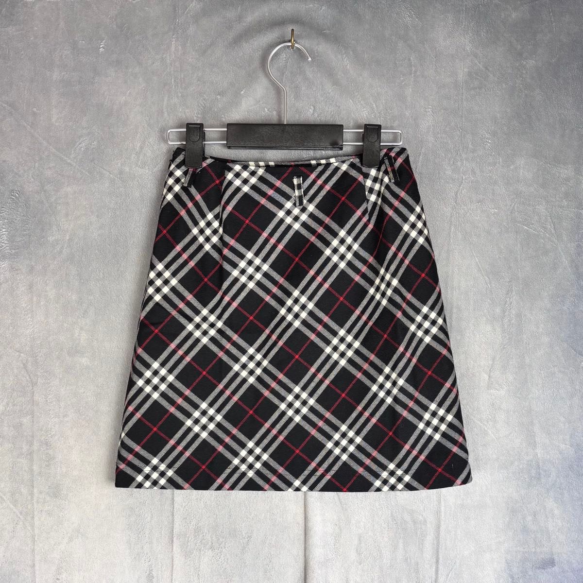 b42【バーバリー】【ノバチェック】【美品】Burberry スカート36 b42【バーバリー】【ノバチェック】【美品】Burberry スカート36