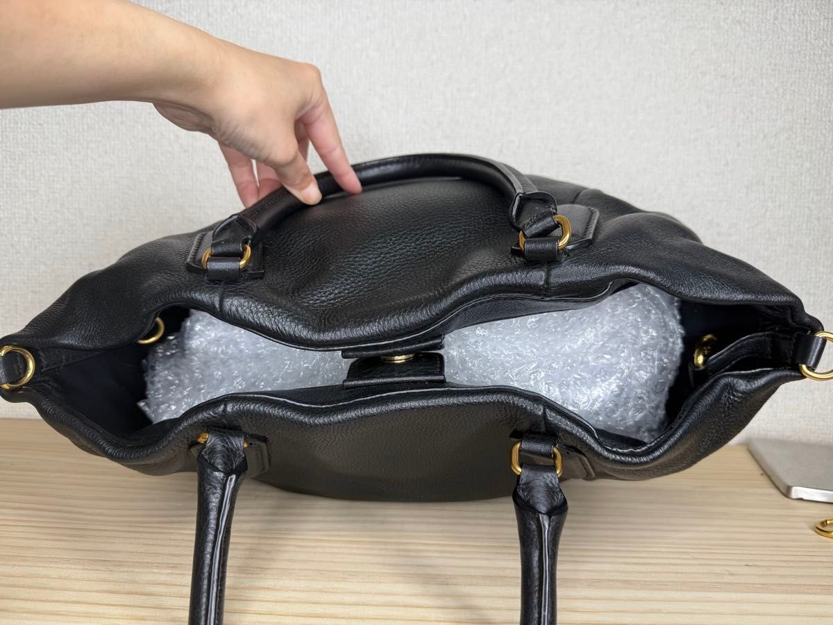 美品 マークバイマークジェイコブス ショルダーバッグ 黒 美品 マークバイマークジェイコブス ショルダーバッグ 黒