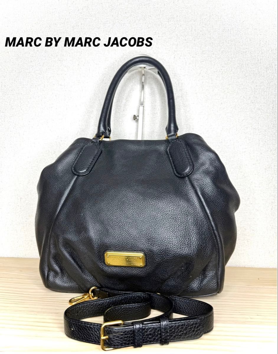 美品 マークバイマークジェイコブス ショルダーバッグ 黒 美品 マークバイマークジェイコブス ショルダーバッグ 黒