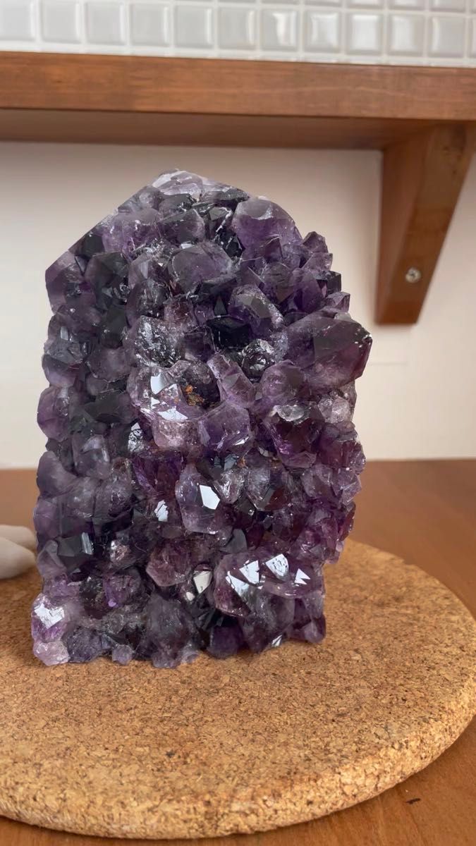 1254g アメジスト ジオード ポイント クラスター ドーム 紫水晶 天然石 アメジストクラスター 水晶共生 Amethyst