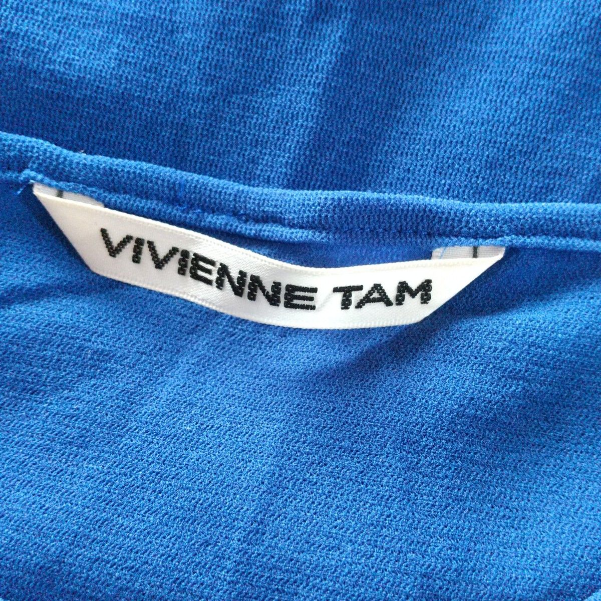 VIVIENNE TAM ノースリーブトップス 刺繍 ブルー|Yahoo!フリマ VIVIENNE TAM ノースリーブトップス 刺繍 ブルー|Yahoo!フリマ