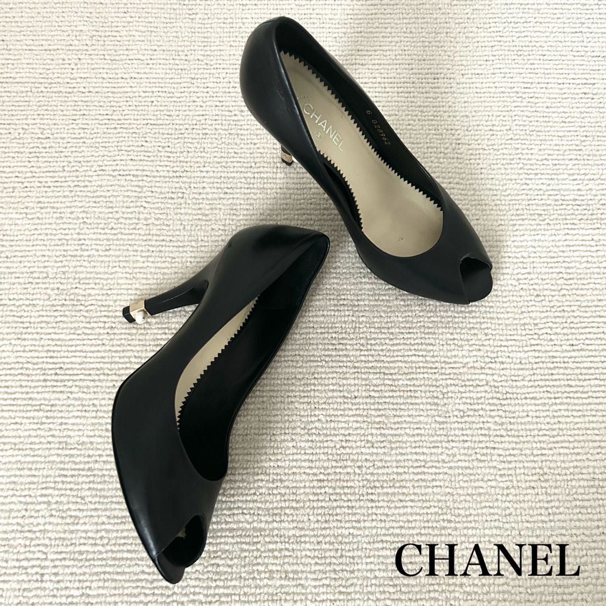 CHANEL シャネル パンプス オープントゥ ココマーク 黒 23 5cm CHANEL シャネル パンプス オープントゥ ココマーク 黒 23 5cm