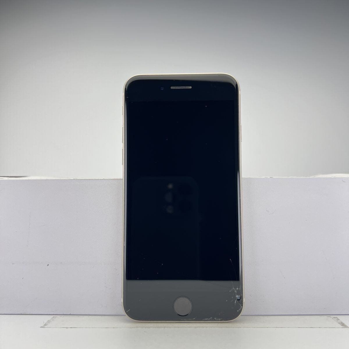 iPhoneSE3 64GB 第3世代 スターライト SIMフリー 訳あり品 iPhoneSE3 64GB 第3世代 スターライト SIMフリー 訳あり品