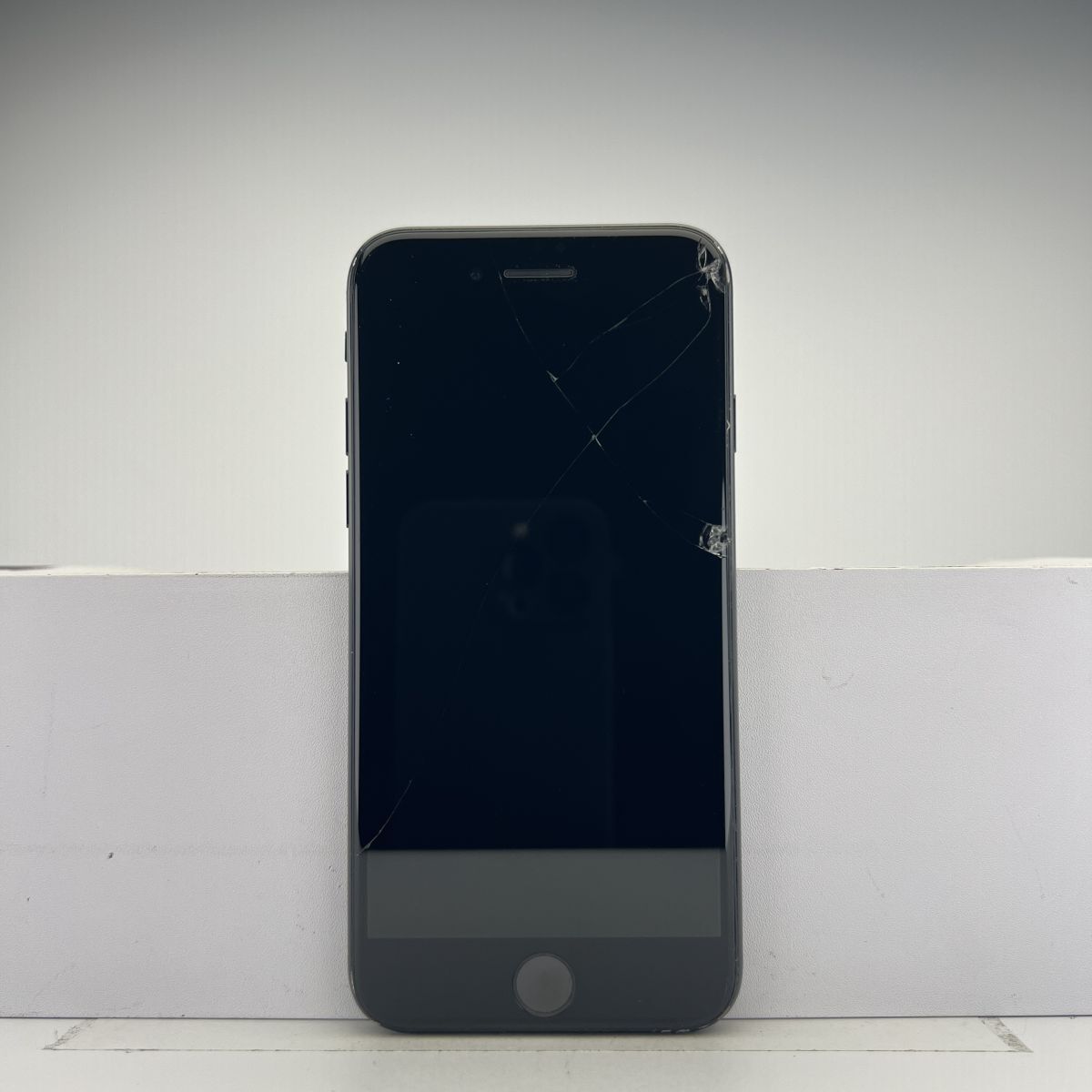 iPhoneSE3 128GB 第3世代 ミッドナイト SIMフリー 訳あり品 iPhoneSE3 128GB 第3世代 ミッドナイト SIMフリー 訳あり品