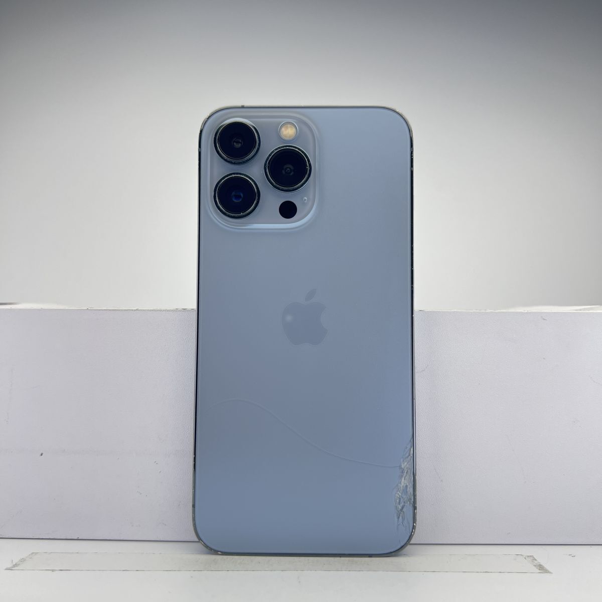iPhone 13 Pro 256GB シエラブルー SIMフリー 訳あり品 ジャンク iPhone 13 Pro 256GB シエラブルー SIMフリー 訳あり品 ジャンク