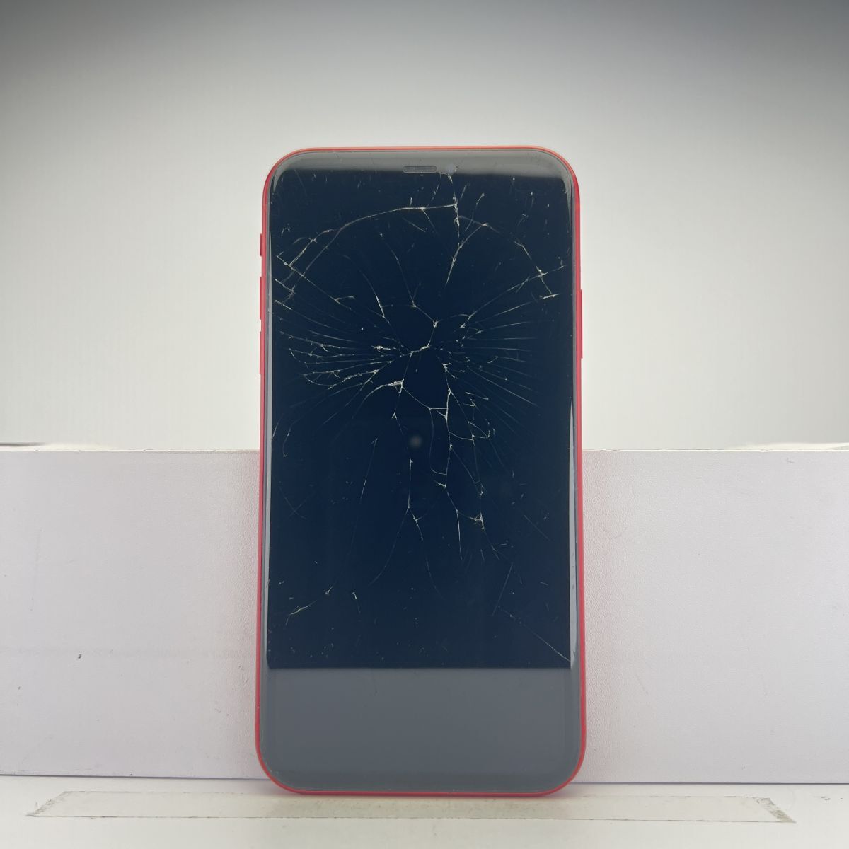 iPhone 11 128GB (PRODUCT)RED SIMフリー 訳あり品 ジャンク iPhone 11 128GB (PRODUCT)RED SIMフリー 訳あり品 ジャンク