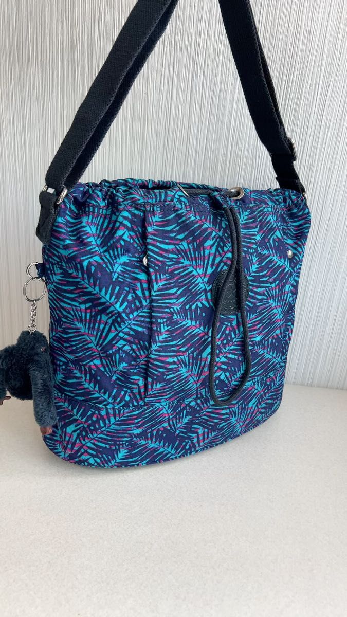 kipling キプリング ショルダーバッグ クロスボディ ナイロンバッグ