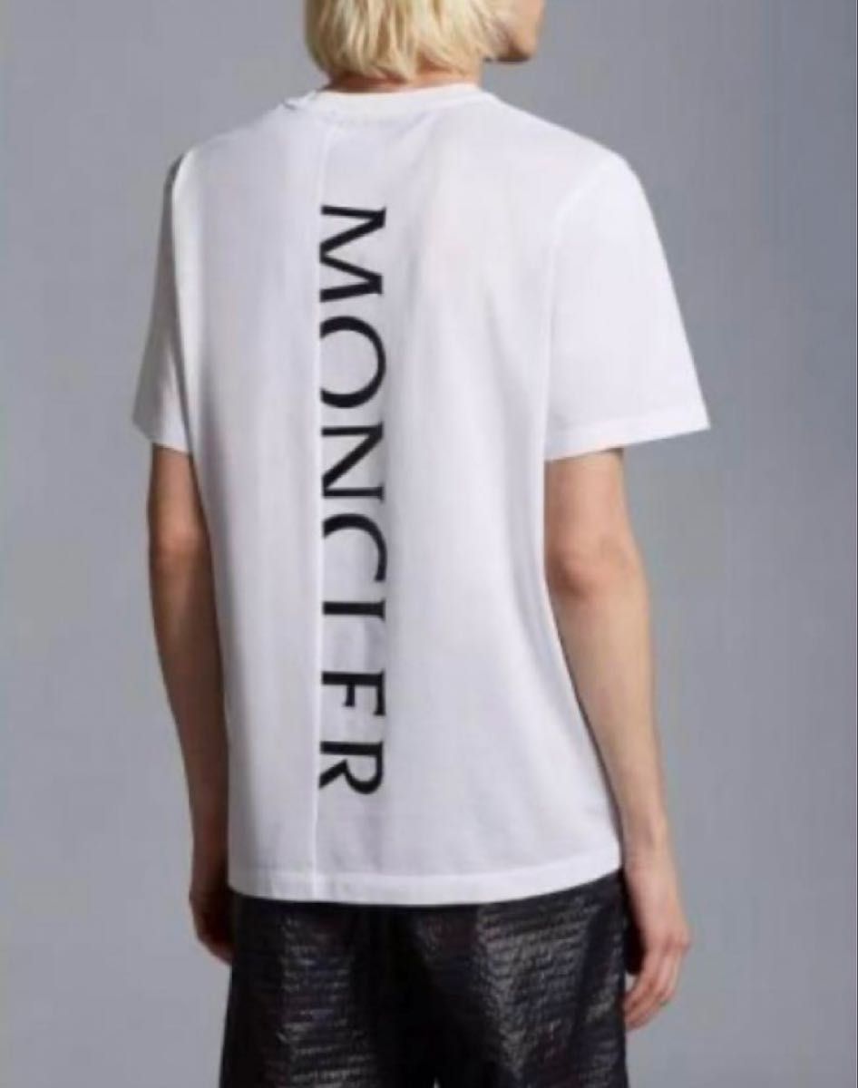 美品国内正規品 モンクレール オーバーサイズバックロゴ Tシャツ 美品国内正規品 モンクレール オーバーサイズバックロゴ Tシャツ