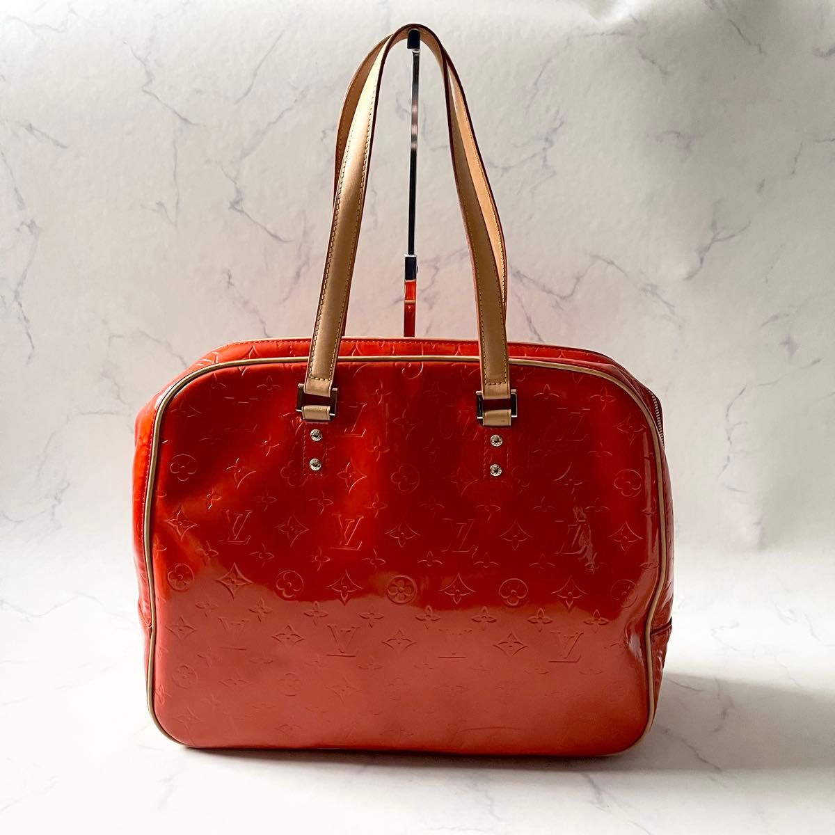LOUIS VUITTON ルイヴィトン モノグラム サットン ヴェルニ LOUIS VUITTON ルイヴィトン モノグラム サットン ヴェルニ