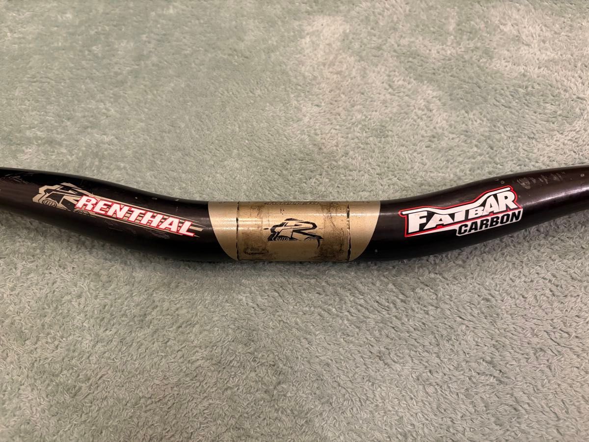 RENHAL FATBAR CARBON ハンドルバー ライズ20mm 31 8mm 760mm RENHAL FATBAR CARBON ハンドルバー ライズ20mm 31 8mm 760mm