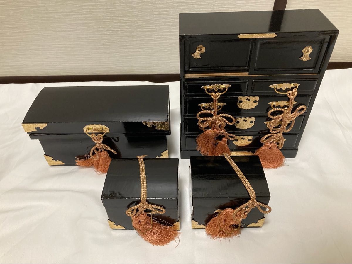 雛人形 雛道具 小道具 三荷揃|Yahoo!フリマ(旧PayPayフリマ) 雛人形 雛道具 小道具 三荷揃|Yahoo!フリマ(旧PayPayフリマ)