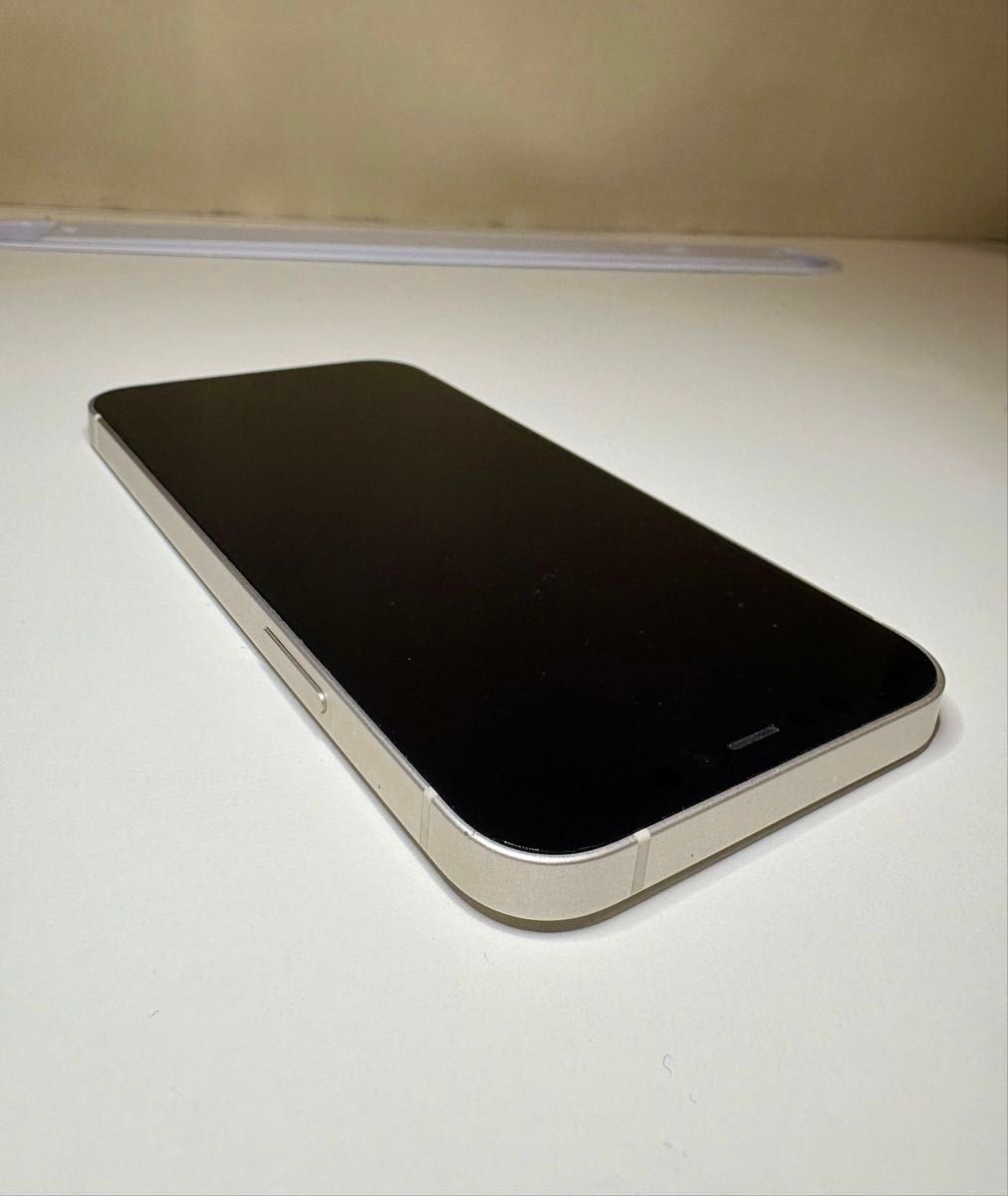 iPhone 12 AU White 64GB 中古B バッテリー88% SIMロック解除済 iPhone 12 AU White 64GB 中古B バッテリー88% SIMロック解除済