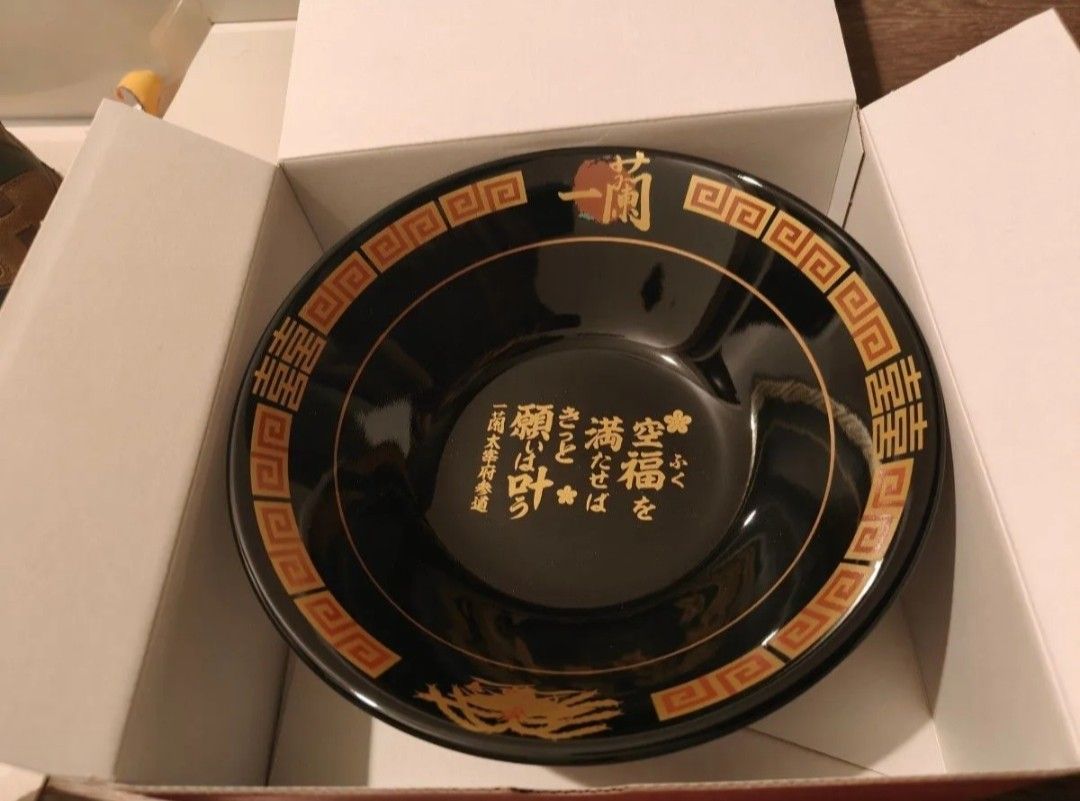 一蘭 どんぶり ラーメン鉢 有田焼 福岡店舗限定|Yahoo!フリマ 一蘭 どんぶり ラーメン鉢 有田焼 福岡店舗限定|Yahoo!フリマ