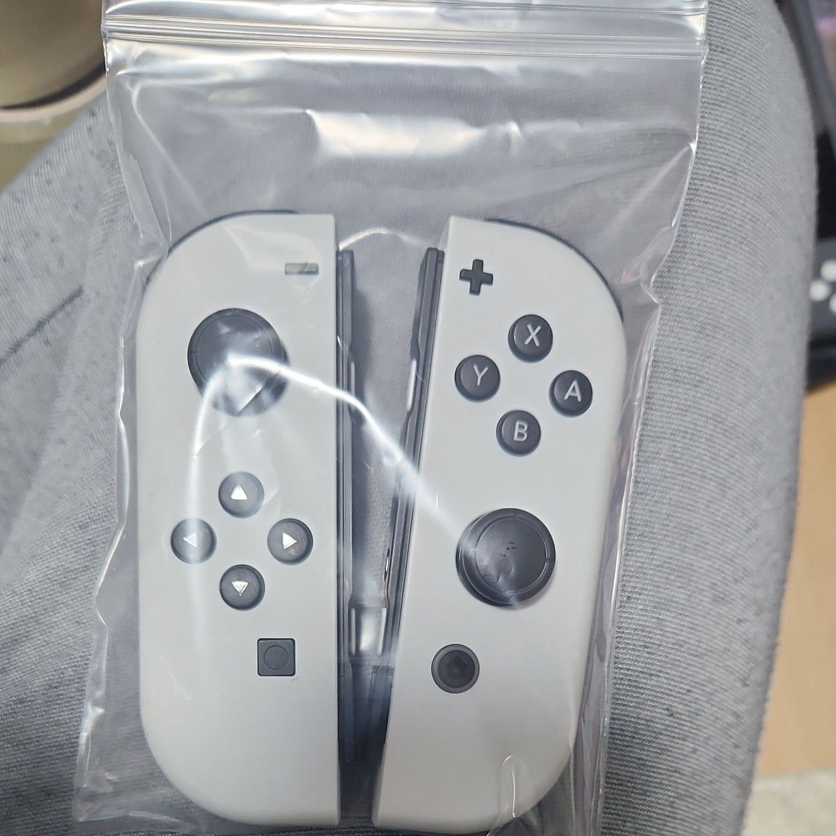 動作確認済み 純正 Switch有機ELジョイコンホワイトカラー 動作確認済み 純正 Switch有機ELジョイコンホワイトカラー