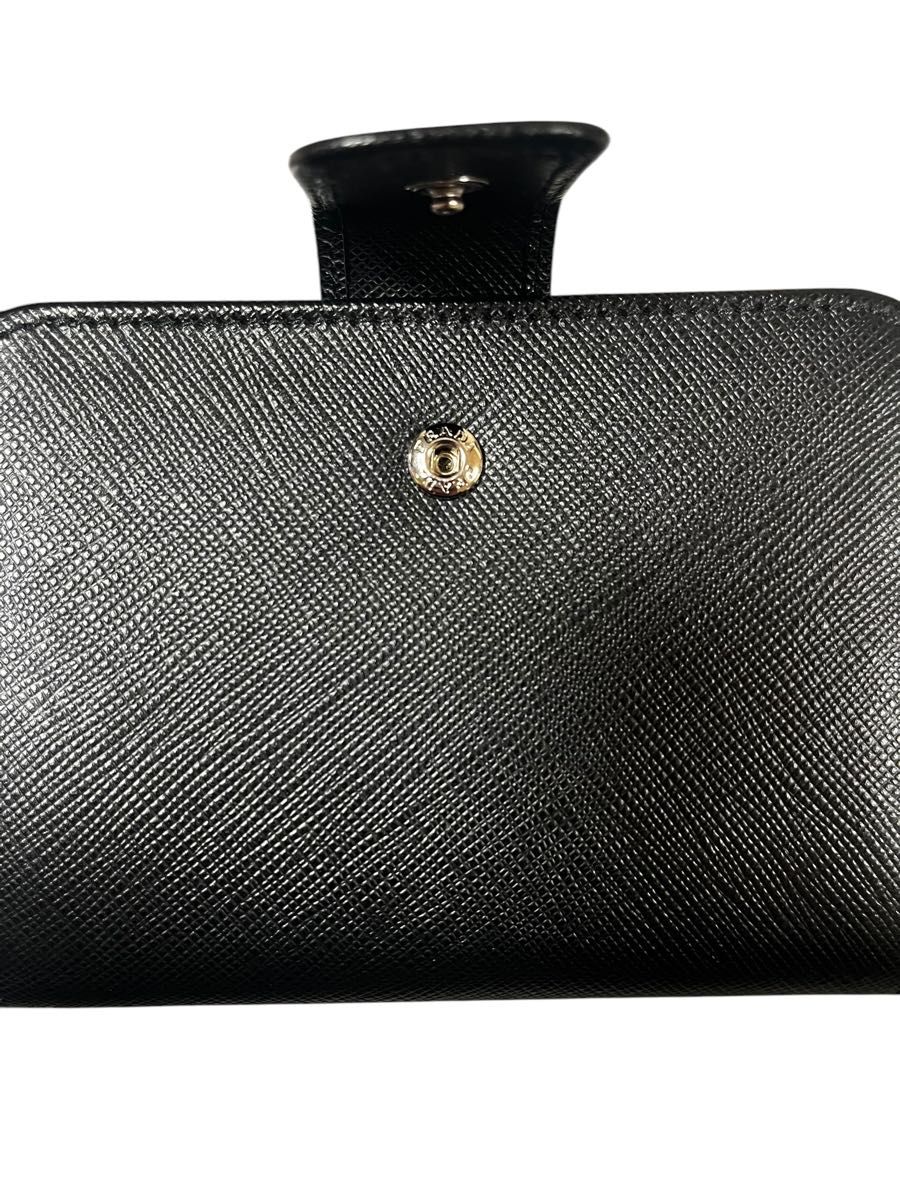 極美品・限定 PRADA プラダ サフィアーノ 二つ折り財布 ドッグ 極美品・限定 PRADA プラダ サフィアーノ 二つ折り財布 ドッグ
