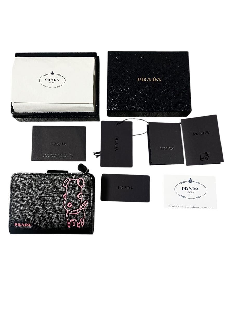極美品・限定 PRADA プラダ サフィアーノ 二つ折り財布 ドッグ 極美品・限定 PRADA プラダ サフィアーノ 二つ折り財布 ドッグ