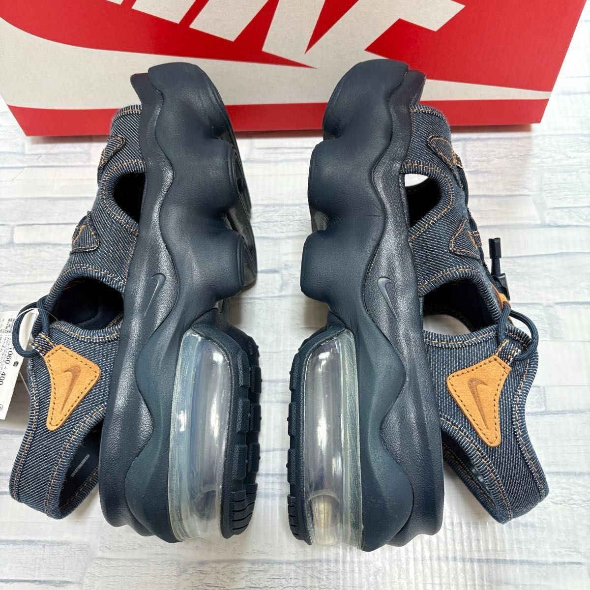 NIKE WMNS AIR MAX KOKO SE NIKE WMNS AIR MAX KOKO SE