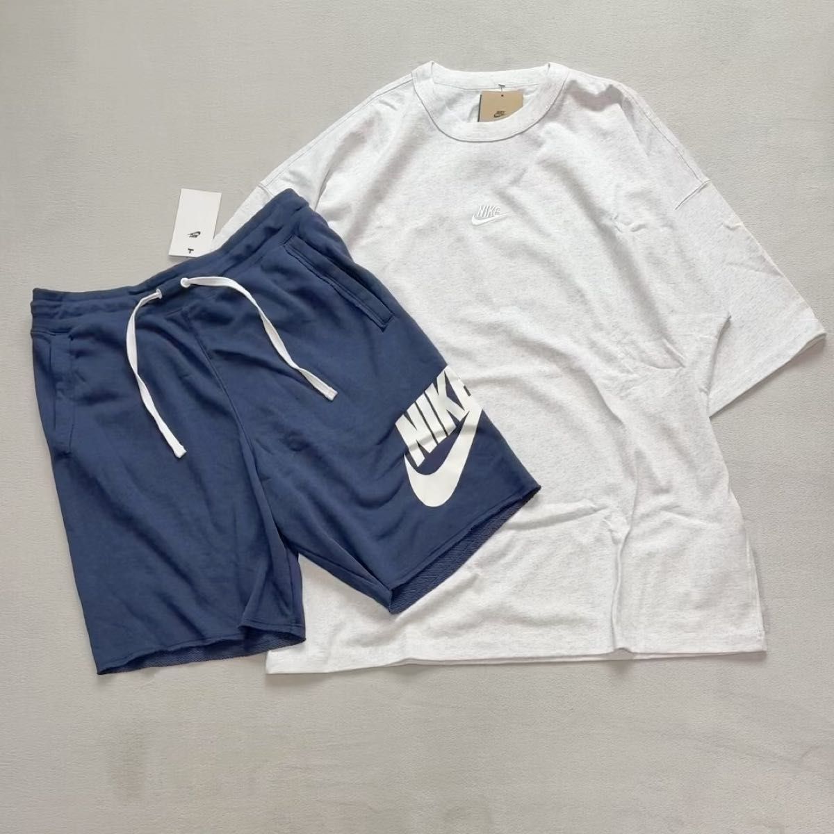 NIKE セットアップ 上下セット Tシャツ ハーフパンツ ビッグスウッシュ BIG SWOOSH 刺繍ロゴ ネイビー ホワイト