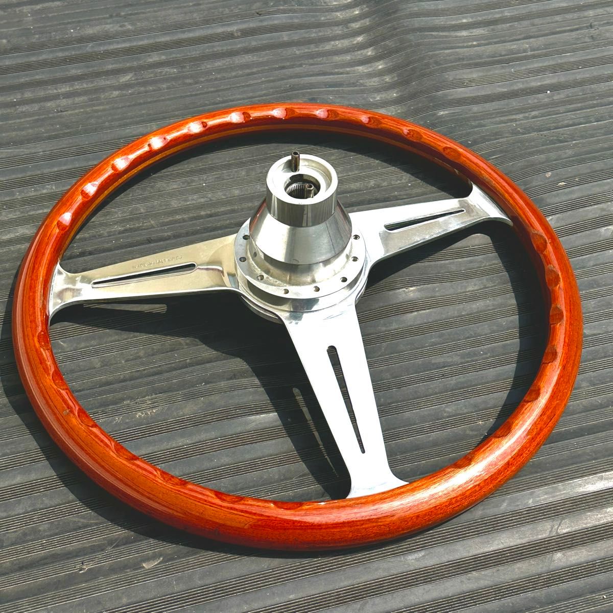 ナルディクラシック NARDI ウッドステアリング ローバーミニ ナルディクラシック NARDI ウッドステアリング ローバーミニ