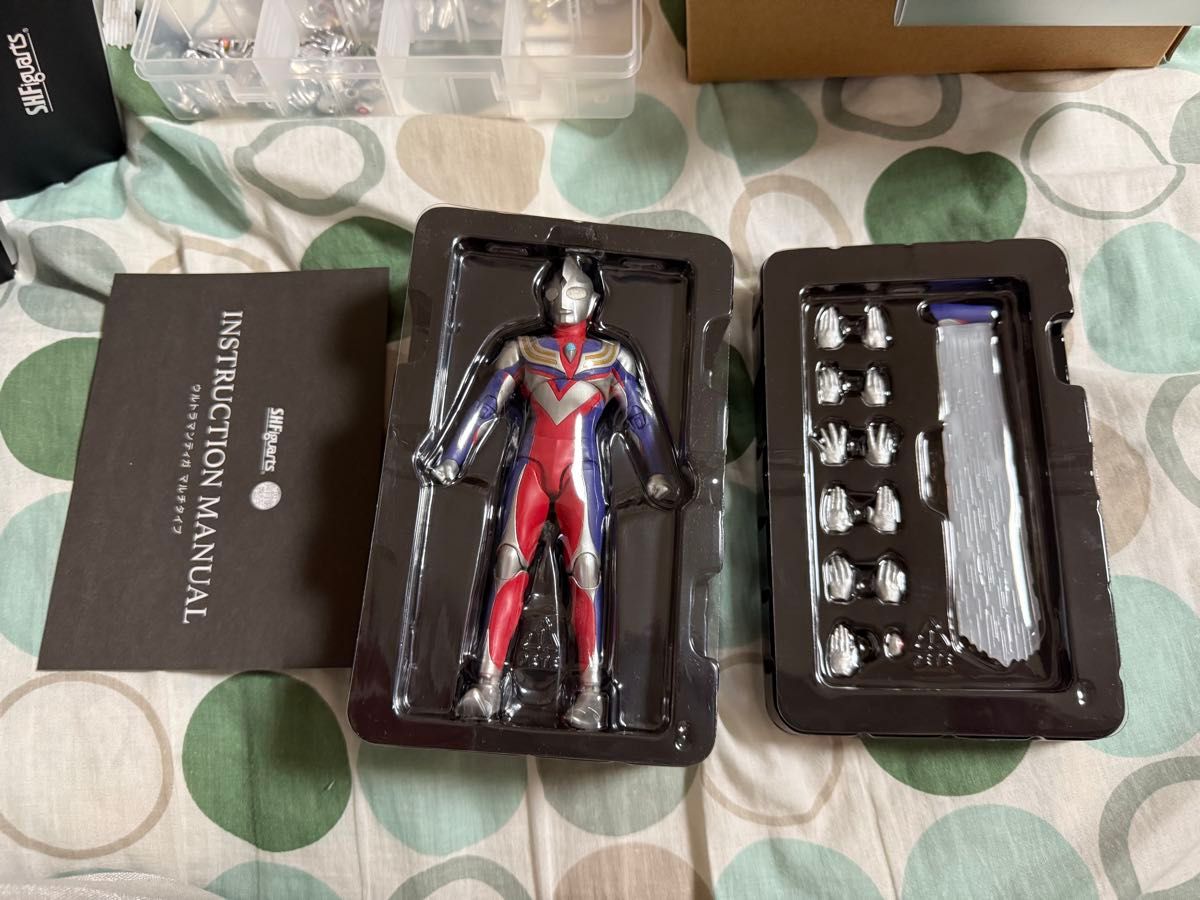 s h figuarts (真骨彫製法) ウルトラマンティガ(ジャンク品 s h figuarts (真骨彫製法) ウルトラマンティガ(ジャンク品