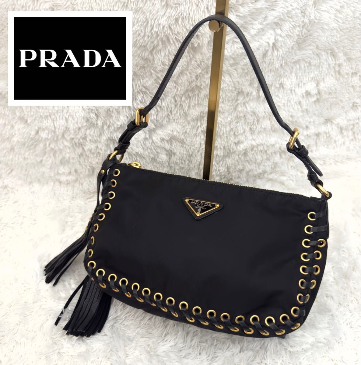 未使用級 PRADA プラダ ナイロン ワンショルダー 三角ロゴ 未使用級 PRADA プラダ ナイロン ワンショルダー 三角ロゴ